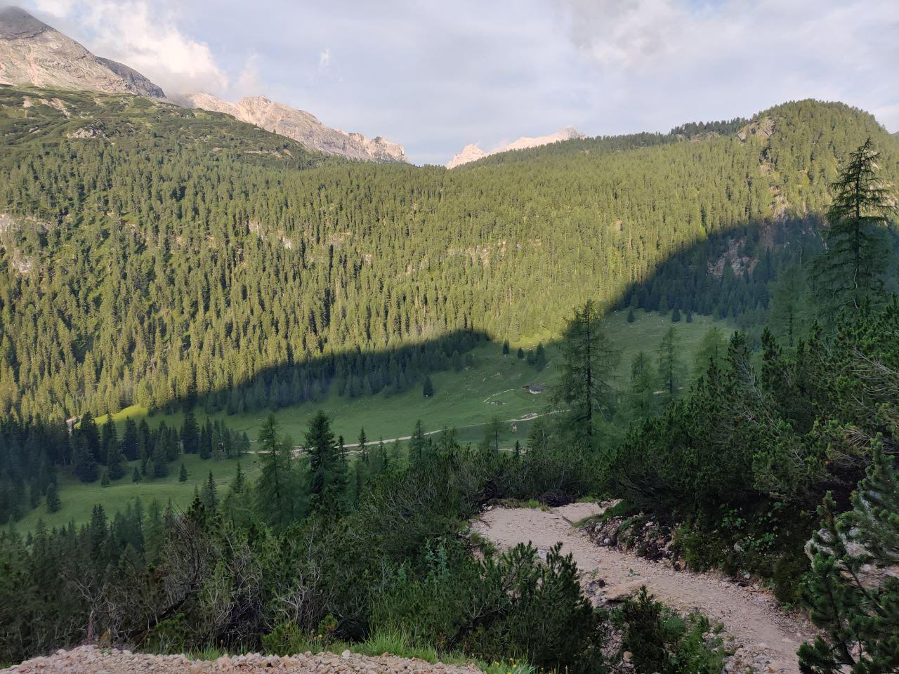 Il sentiero lasciato dal Campo de Croce