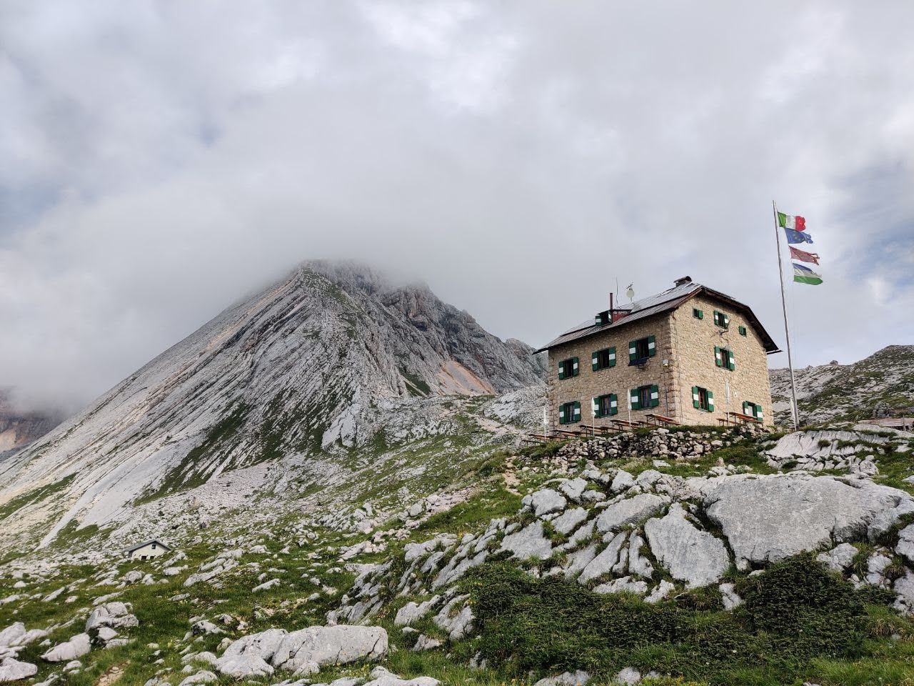 Rifugio Biella e Croda De Beco