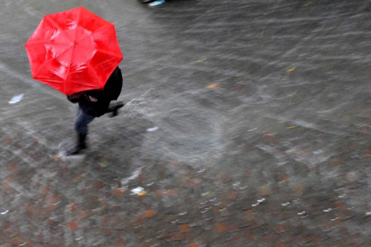 Temporali in arrivo, estate bagnatissima