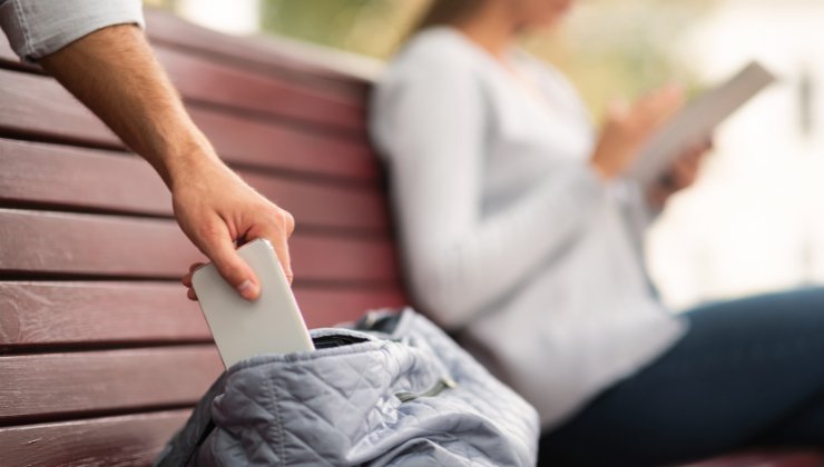 Trucco da usare se ti rubano il cellulare: ecco come fare