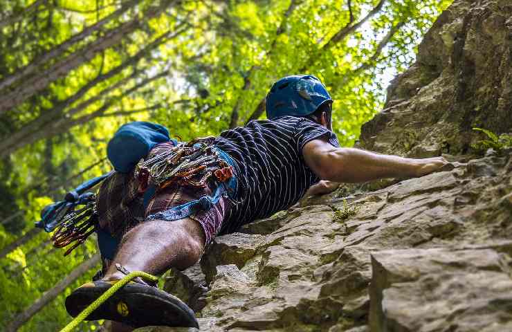 Arrampicata su falesia