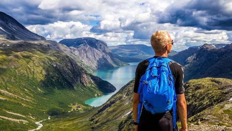 come prepararsi fisicamente ai lunghi percorsi in montagna