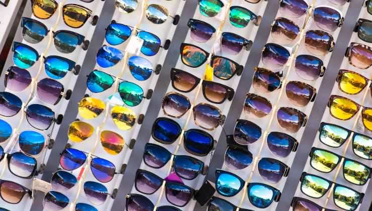 Il trucco per scegliere gli occhiali da sole