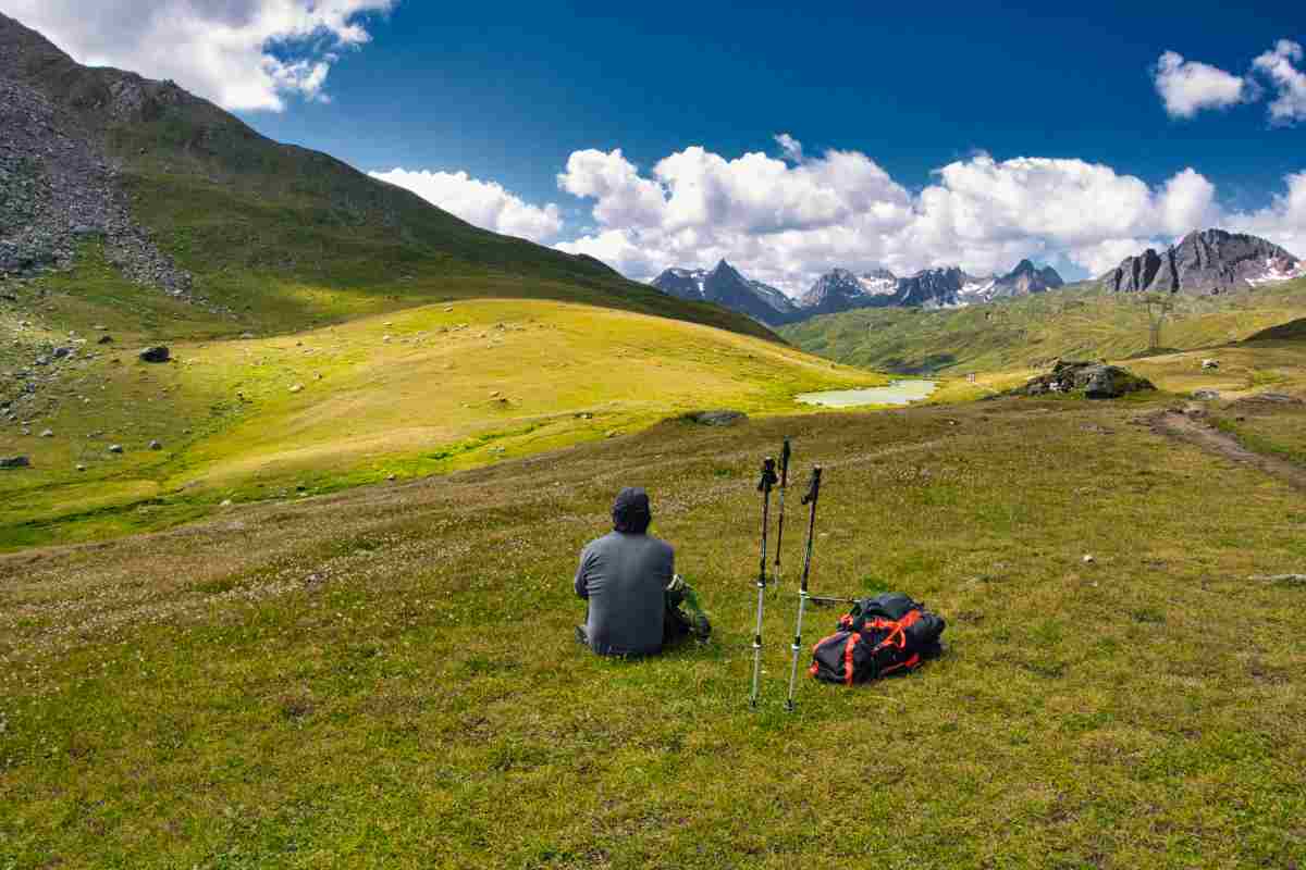 attrezzatura da montagna indispensabile ed economica, cosa comprare