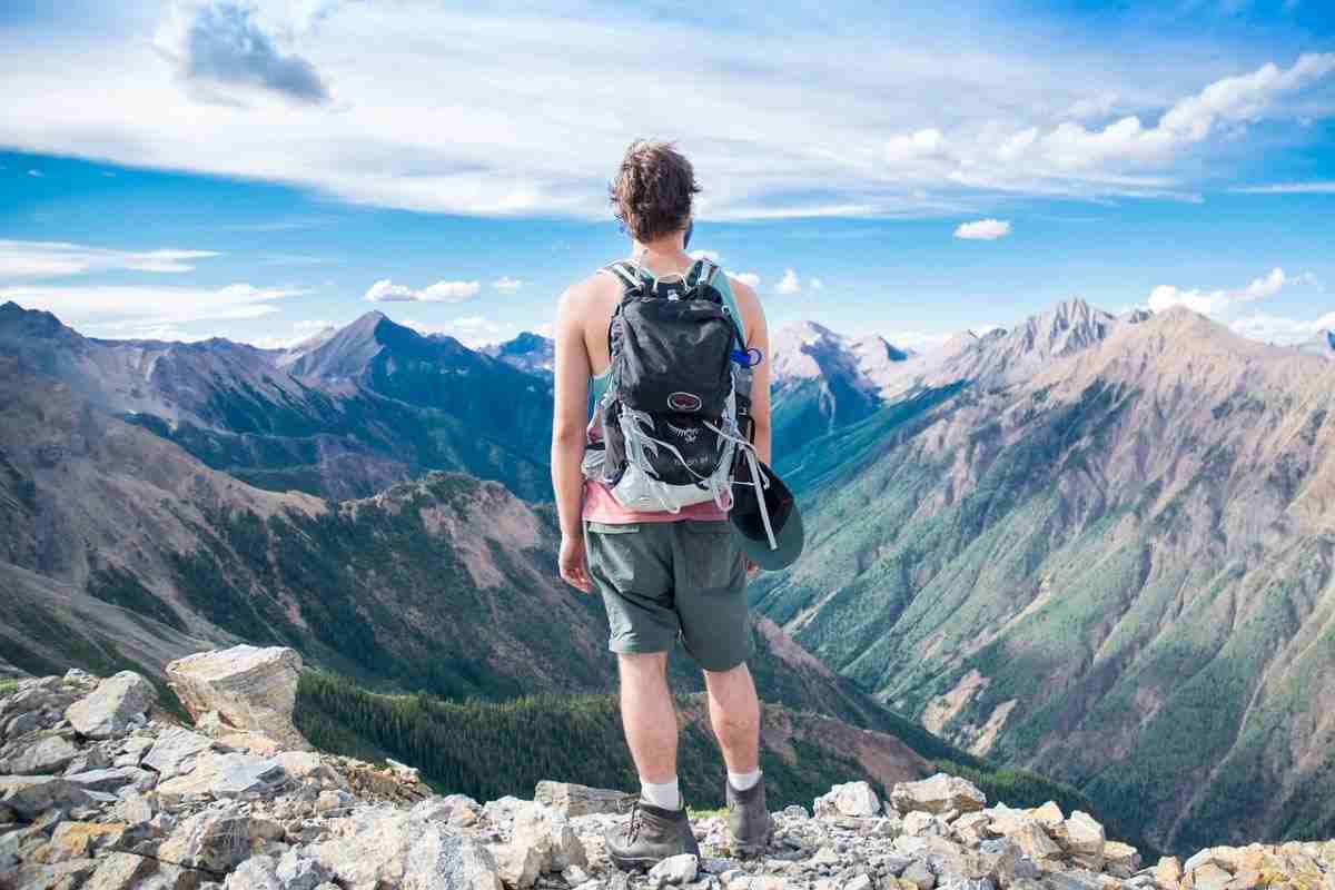 trekking montagna prodotti fondamentali protezione pelle