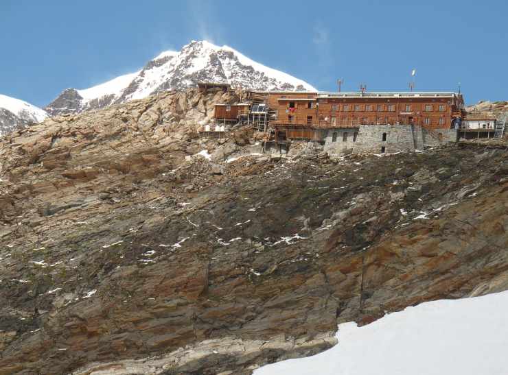 Capanna Giovanni Gnifetti sul Monte Rosa