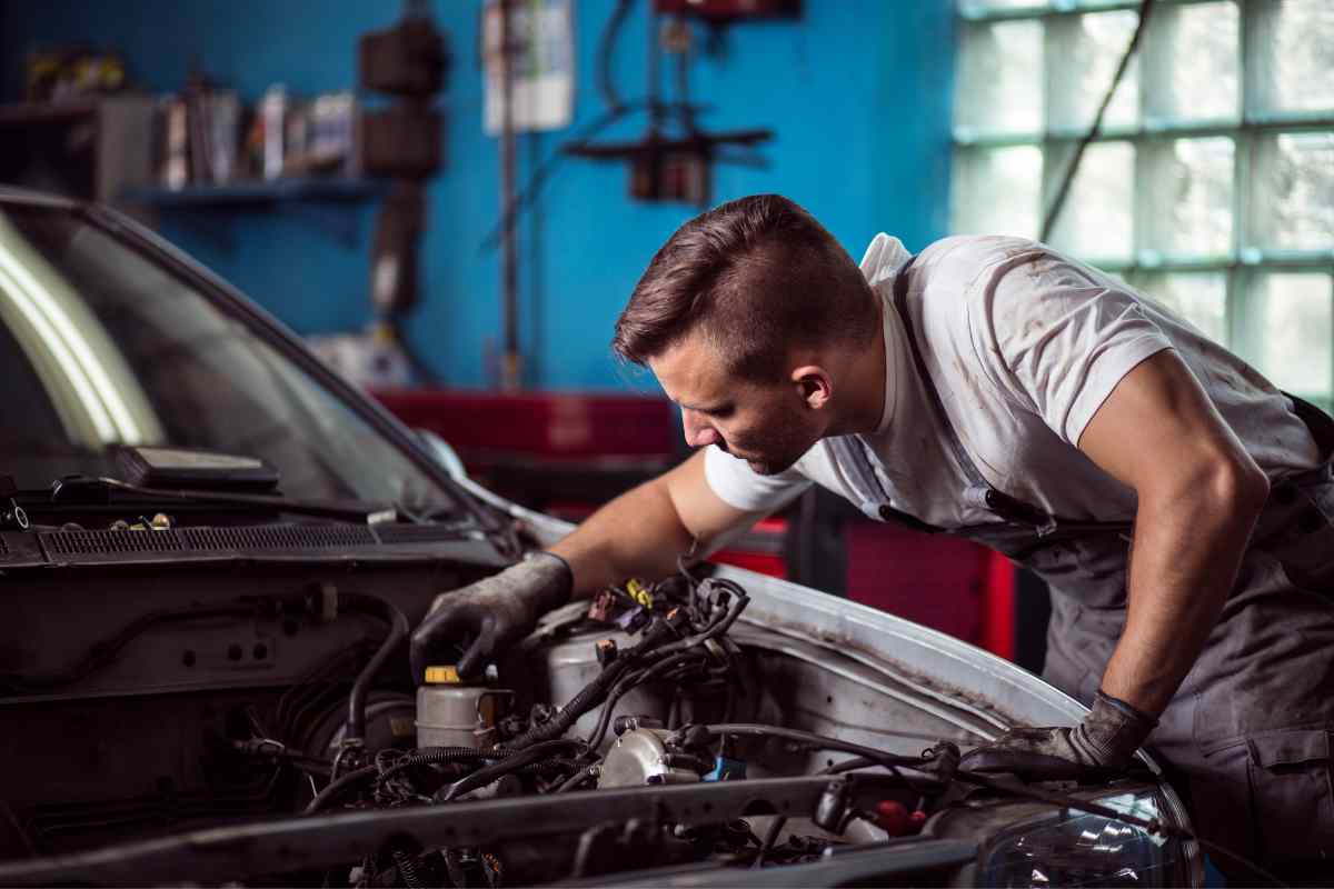 Accorgimenti per risparmiare spese auto