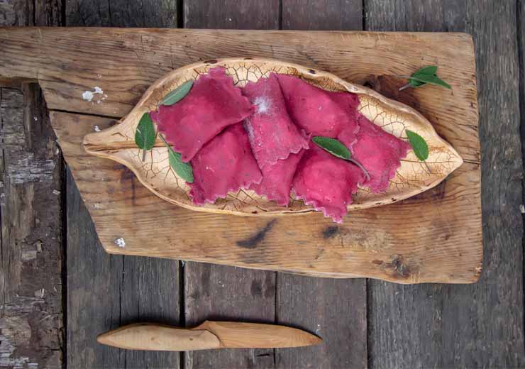 Impasto alla barbabietola con la ricetta di Francesco Aquila