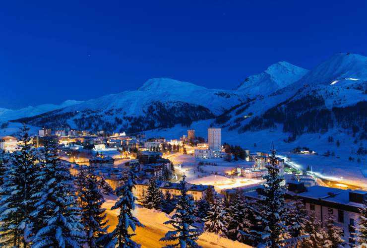 Sestriere, il paese da fiaba circondato da boschi e neve