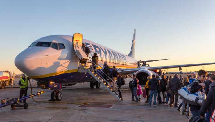 viaggio aereo gesto in pochi lo fanno 