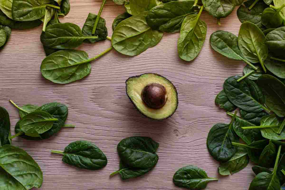 come preparare pasta con spinaci e avocado