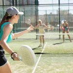 Padel sport donne allenamento