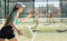Padel sport donne allenamento