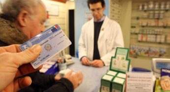 Viaggi all’estero, non dimenticare la tessera sanitaria: a cosa serve, come funziona e dove viene accettata